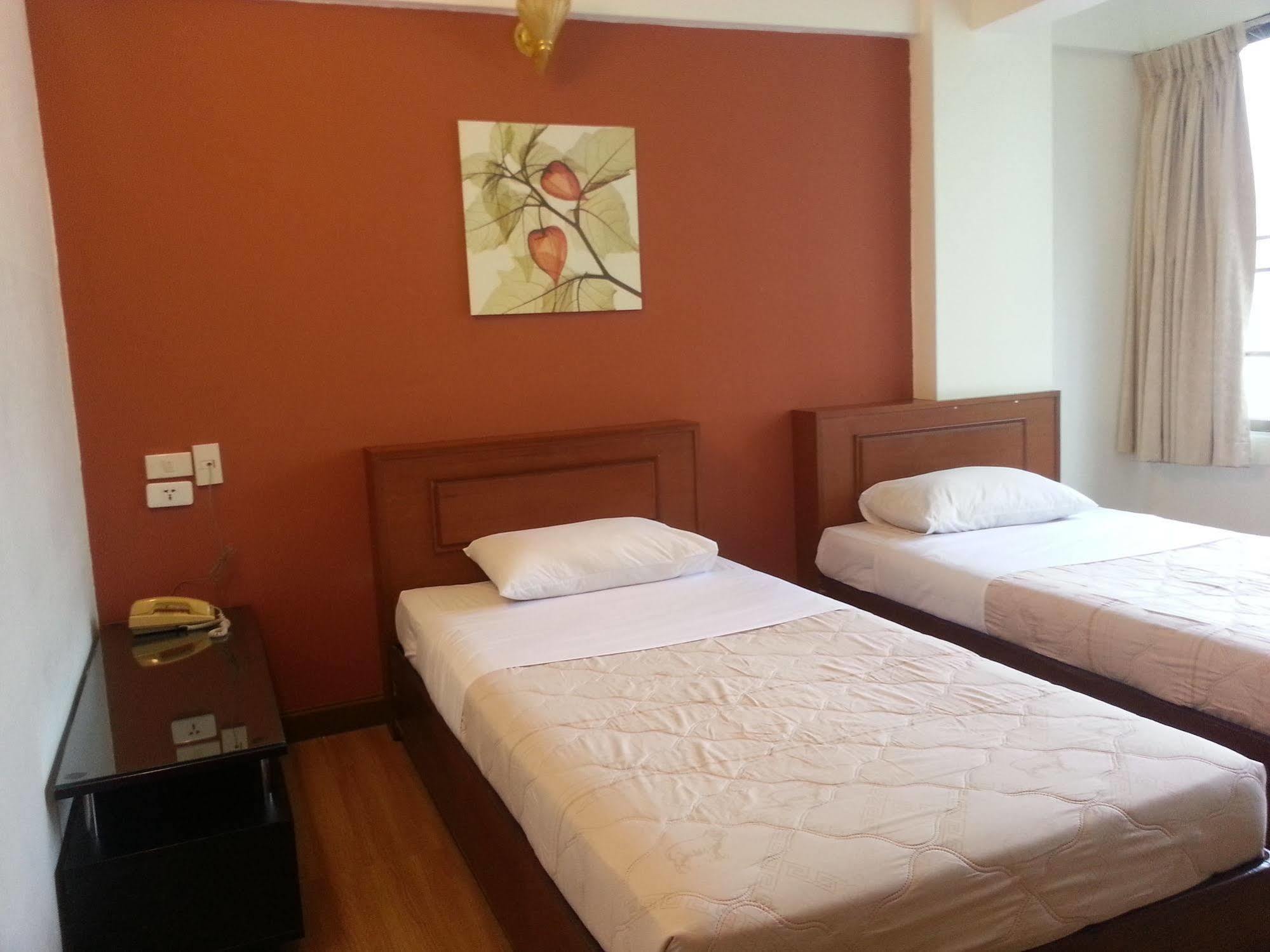 Crown Bts Nana Hotel Bangkok Exteriér fotografie